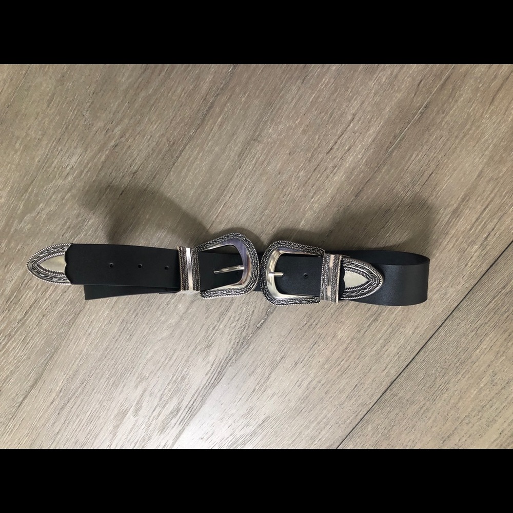 Double buckle belt